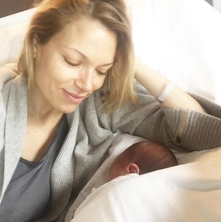 Η νέα εικόνα της Βίκυς Καγιά με το μικρό Κάρολο Ηλία που τρέλανε τους διαδικτυακούς της φίλους!