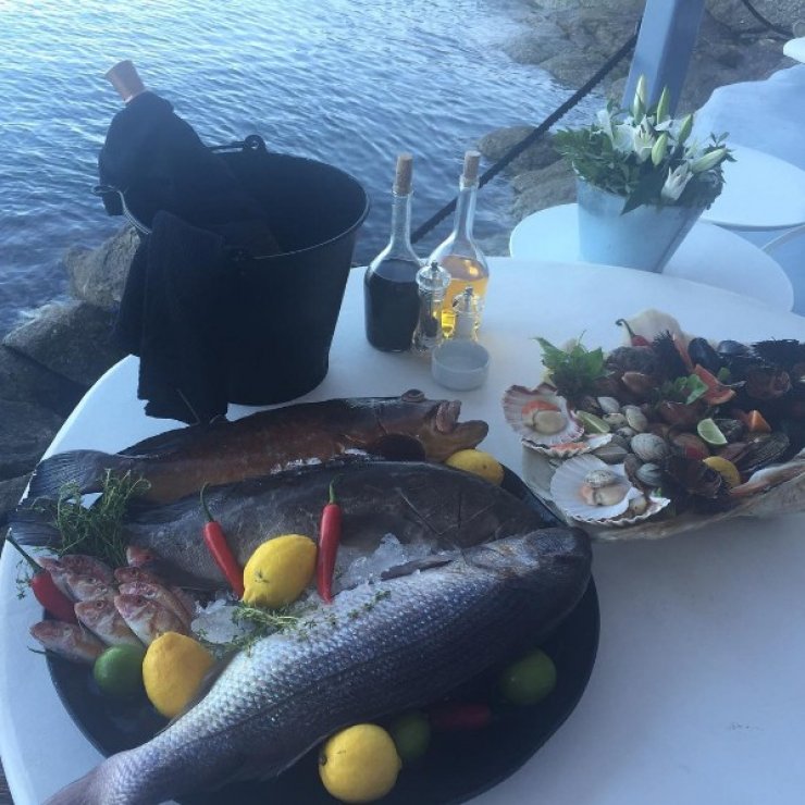 Οι χλιδάτες διακοπές Κύπριας socialite στη Μύκονο!