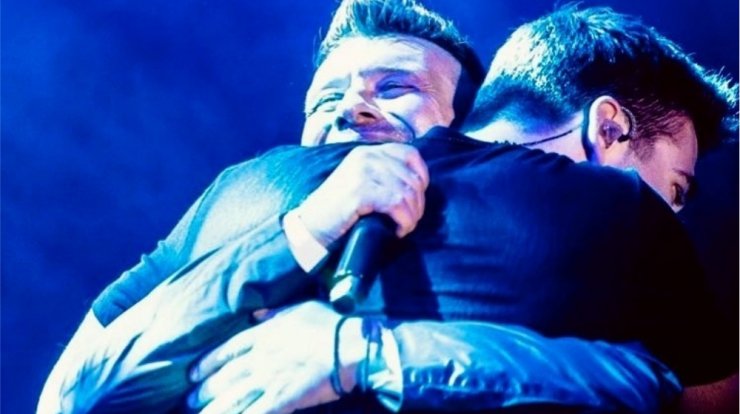 Γιώργος Κακοσαίος: "Θα ήταν τεράστια τιμή να τραγουδήσω με τον..." [βίντεο]