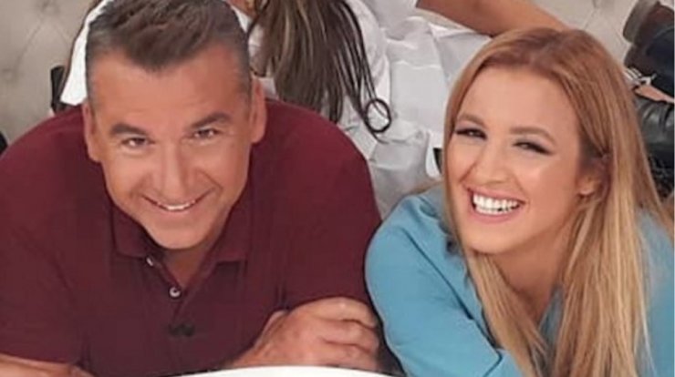 Κάλια Ελευθερίου: “Μάζευα τα περιοδικά που έλεγαν για σχέση με τον Λιάγκα για να τα δείχνω στα παιδιά μου” [βίντεο]