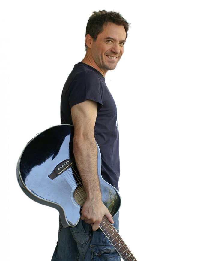 Θάνος Καλλίρης: Περήφανος για την κόρη του για το μήνυμά που στέλνει για τον καρκίνο