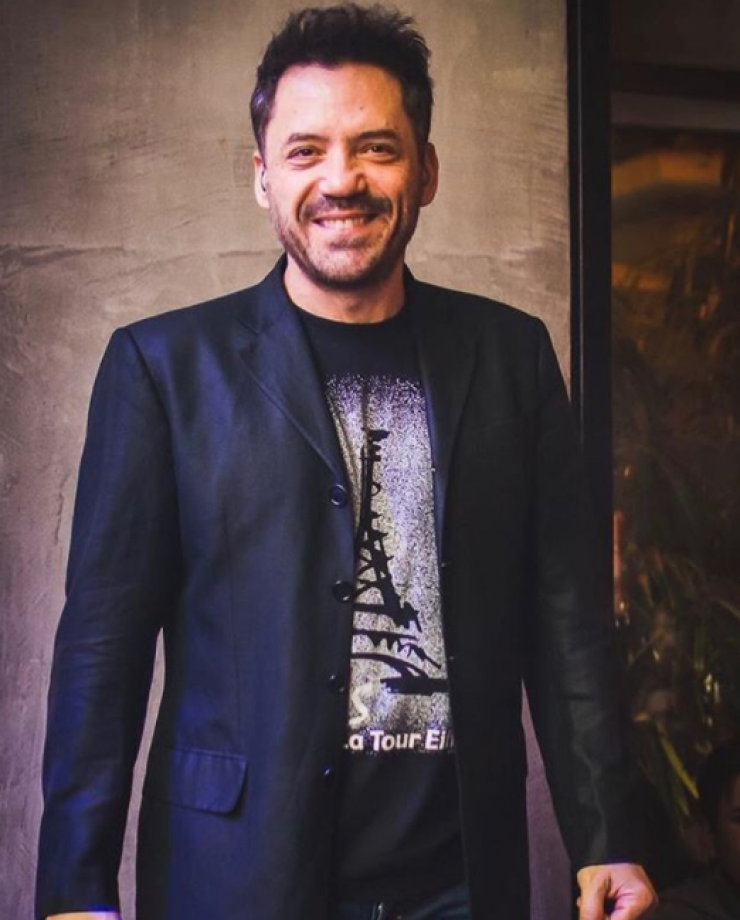 Είναι κούκλος! Δείτε τον 18χρονο γιο του Θάνου Καλλίρη!