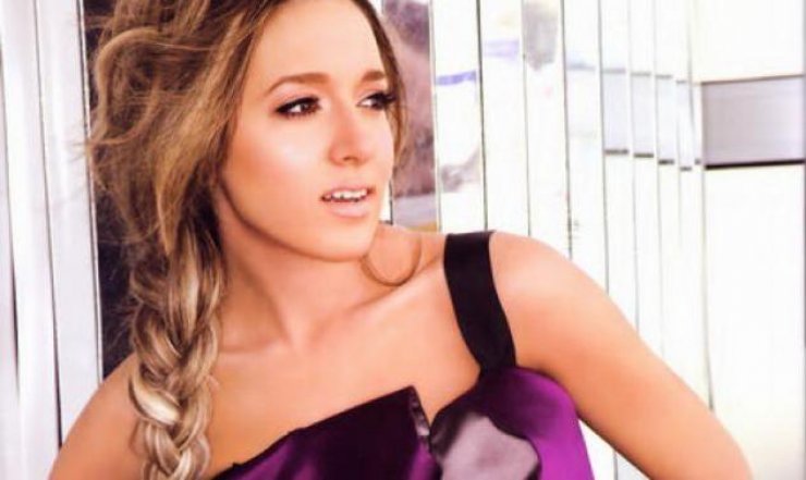  Τι επισκίασε την οικογενειακή ευτυχία της Καλομοίρας;