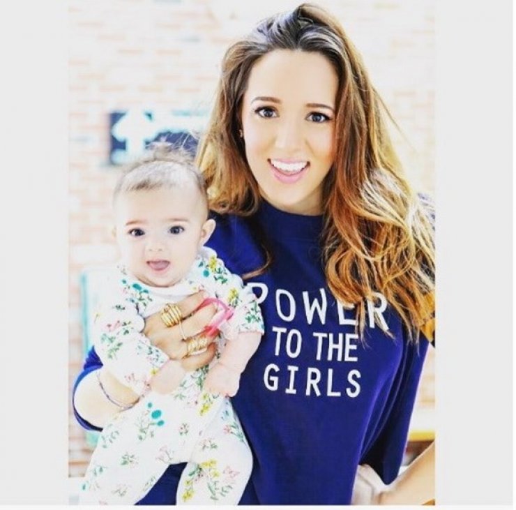 Μάθετε ποια είναι η μεγάλη έκπληξη που ετοιμάζει η Καλομοίρα για τη βάφτιση της κόρης της!  