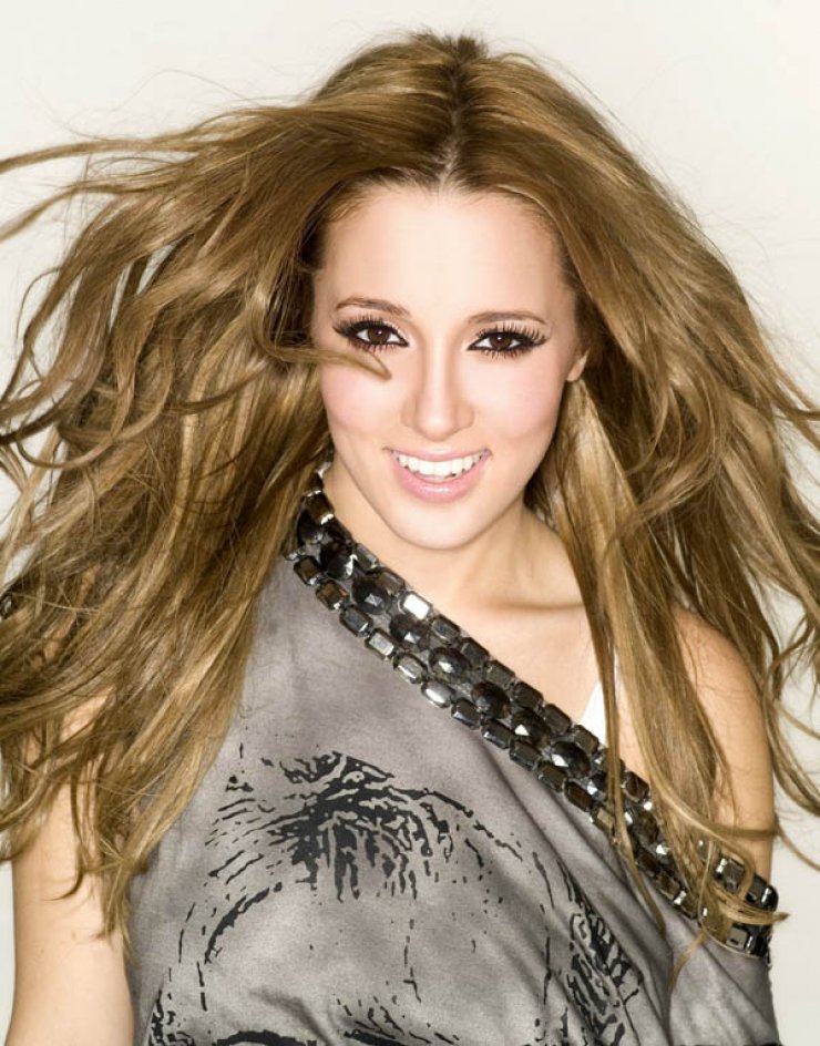 Η τηλεοπτική πρόταση στην Καλομοίρα που την έκανε να επιστρέψει στην Ελλάδα