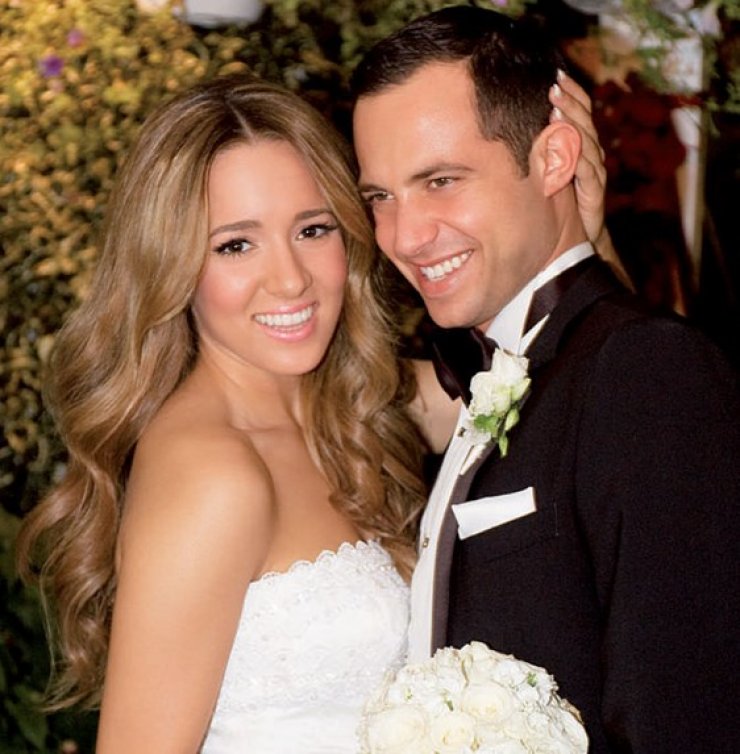 Επέτειος γάμου για την Καλομοίρα!