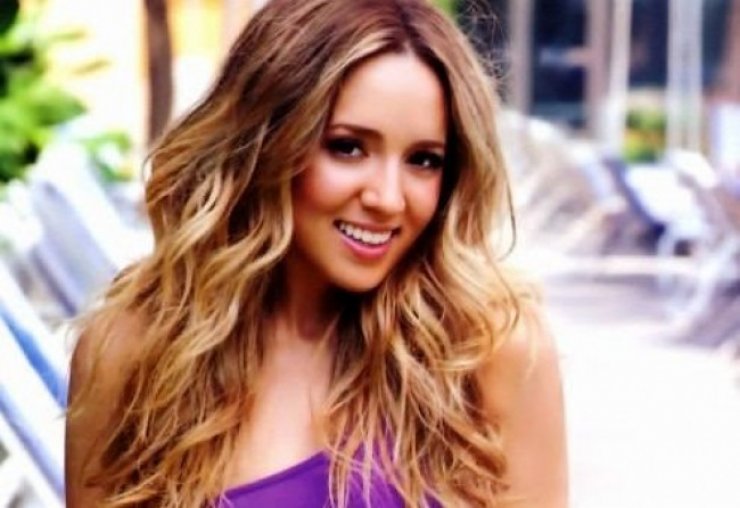 Πόσο ομόρφυνε η Καλομοίρα! 