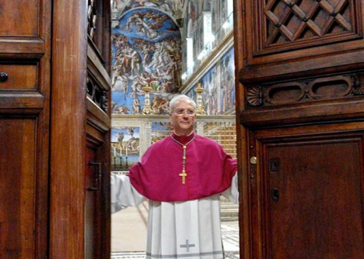 Το Κονκλάβιο ξεκινά τις διαπραγματεύσεις για τον νέο Πάπα στη σκιά των σκανδάλων