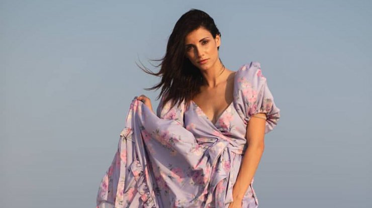 Ειρήνη Καραγιώργη: Ποζάρει με τις κούκλες κόρες της [εικόνα]