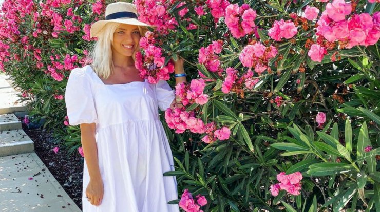 Άντρη Καραντώνη: Η βόλτα μπαμπά και κόρης που απαθανάτισε και λατρέψαμε [βίντεο]