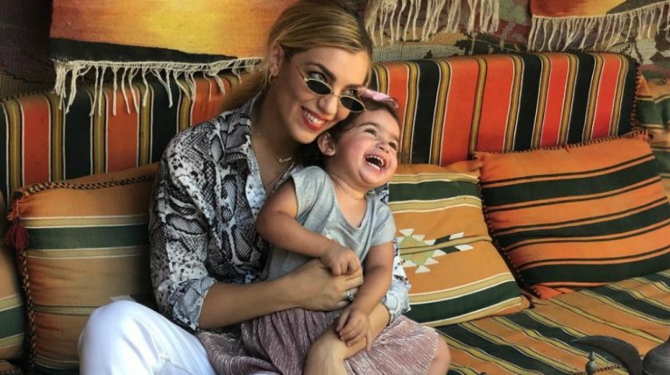 Άντρη Καραντώνη: Με την κορούλα της Αργυρώ στα πρώτα της μαθήματα χορού! [εικόνες & βίντεο]