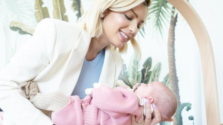 Άντρη Καραντώνη: Η μικρή Στυλιανή "έσκασε" το πρώτο της χαμόγελο και η παρουσιάστρια το μοιράστηκε μαζί μας!