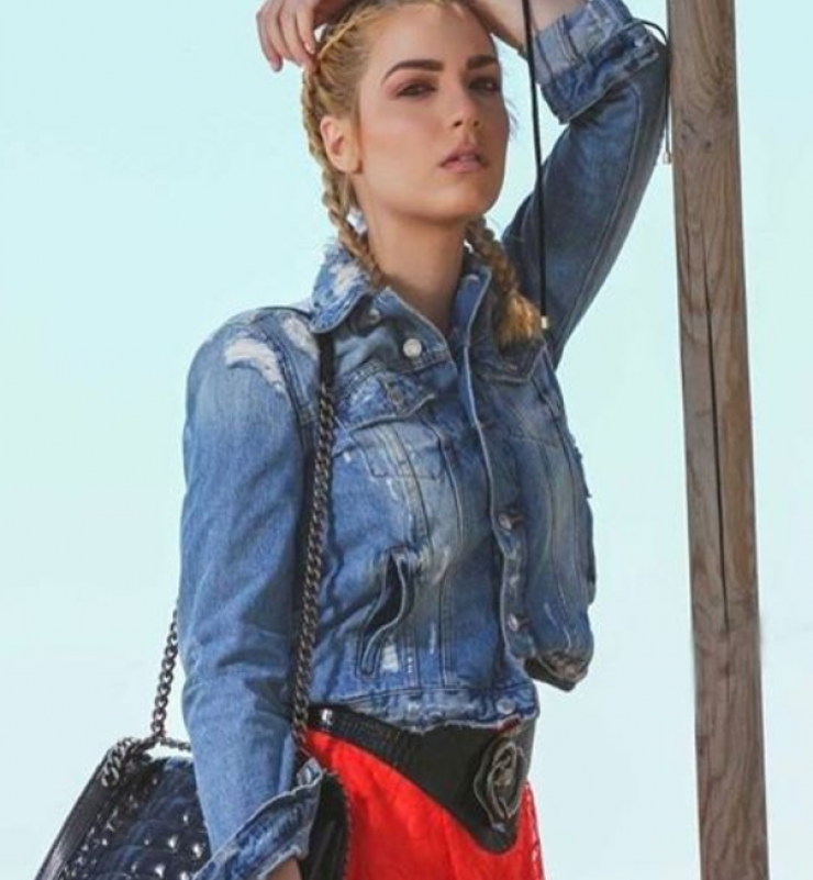 Το πιο γλυκό στιγμιότυπο της ημέρας! Η Άντρη Καραντώνη αγκαλιά με την κορούλα της!