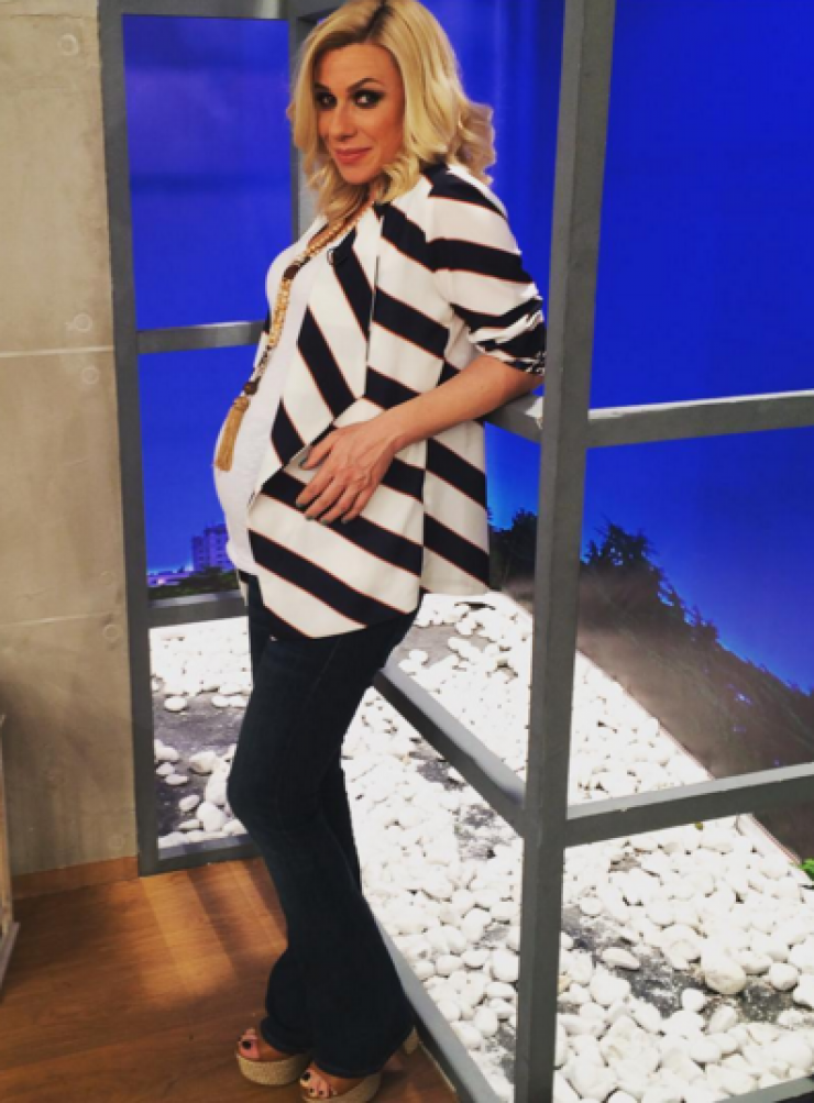 Σε απόγνωση η Κατερίνα Καραβάτου!