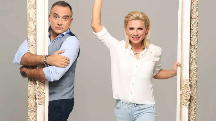 Κατσούλης - Καραβάτου: Έχετε δει τα πρόσωπα των παιδιών τους; [εικόνες]