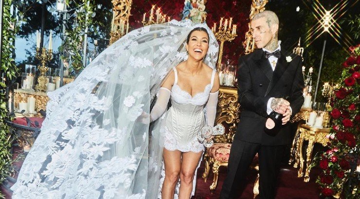 Kourtney Kardashian – Travis Barker: Ο παραμυθένιος γάμος τους στο Πορτοφίνο! [εικόνες & βίντεο]