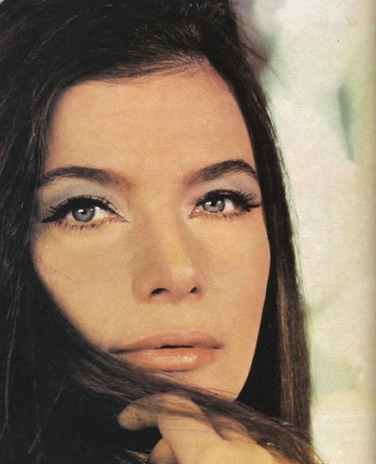 Συγκλονιστικό: Η φωτογραφία της νεκρής Τζένης Καρέζη που κάνει το γύρο του διαδικτύου