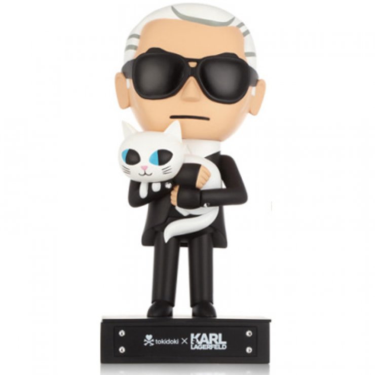 Ο Karl Lagerfeld γίνεται μινιατούρα 