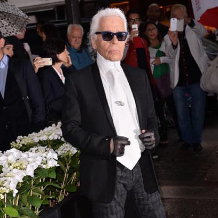 Ο Karl Lagerfeld θα γίνει... Barbie! 
