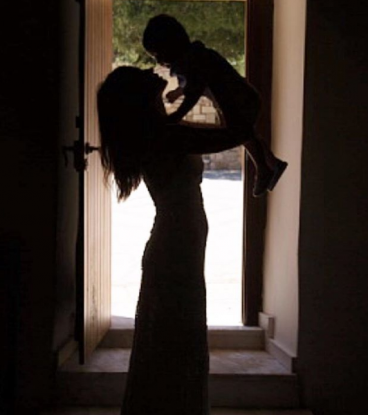 Επώνυμη Ελληνίδα έφερε στον κόσμο το δεύτερο μωράκι της!