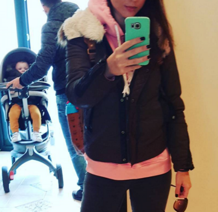 Εστεμμένη Ελληνίδα δημοσίευσε βίντεο με την κοιλίτσα της να κλωτσάει!