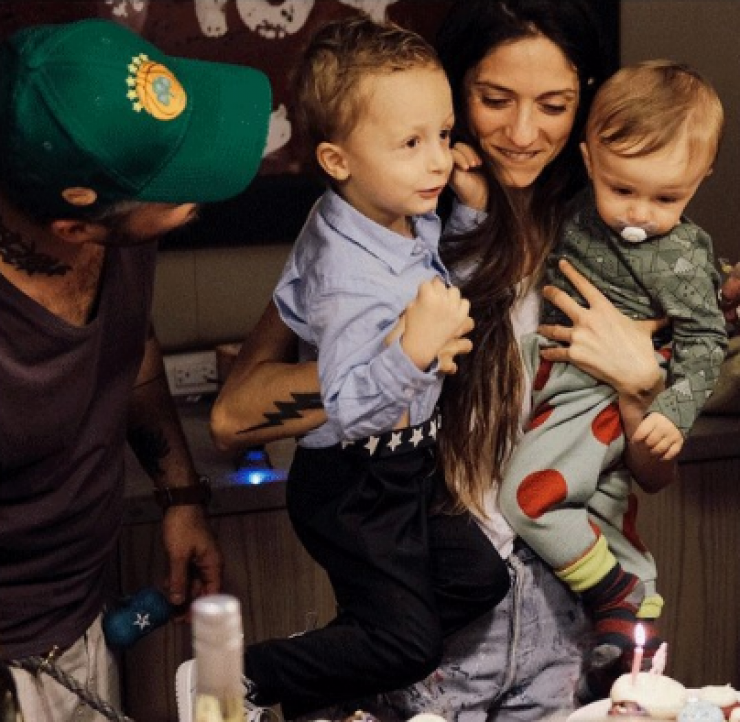 Σοφία Καρβέλα: Η έκπληξη για τα γενέθλιά της από την Άννα Βίσση!