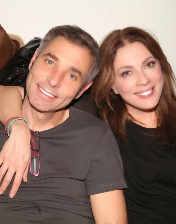 Αθερίδης  - Καρύδη: Δείτε τους στο κρεβάτι, γυμνοί και… χαμογελαστοί