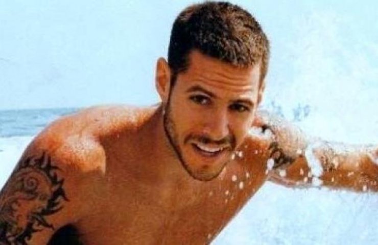 Δείτε τον Πάρη Κασιδόκωστα πιο γοητευτικό από ποτέ!