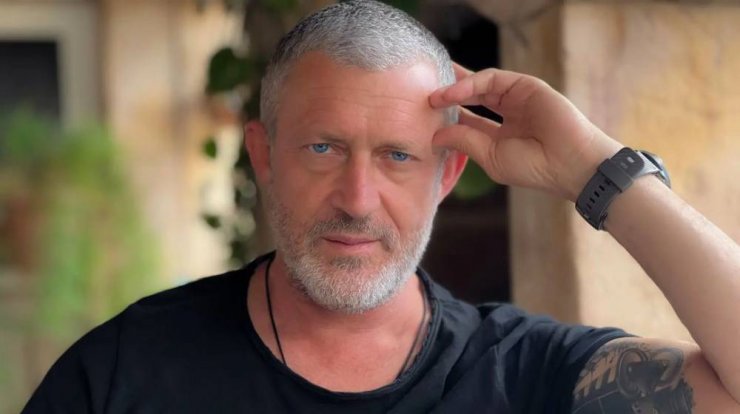 Σοφοκλής Κασκαούνιας: Πόσο βαθμό βάζει στην ερωτική του ζωή; [βίντεο]