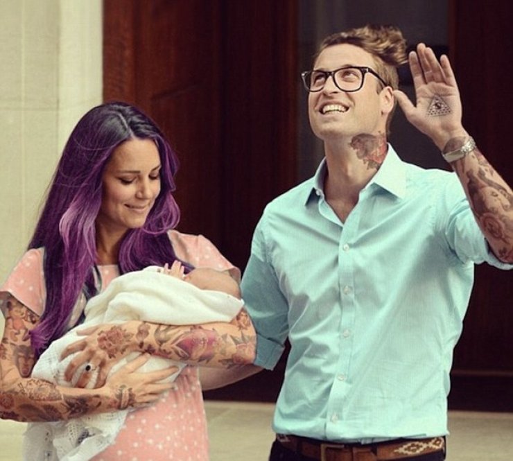 Αν οι διάσημοι είχαν τατουάζ... [εικόνες]