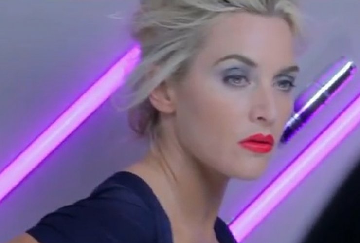 Στα παρασκήνια της φωτογράφισης της Kate Winslet για τη Lancôme