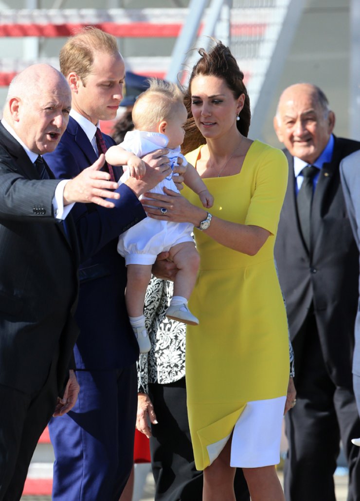 Kate-William: Επιστρέφουν στο Λονδίνο μαζί με το μωρό τους [εικόνες]
