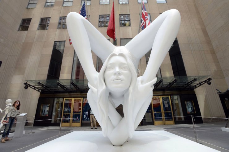 Η Kate Moss έγινε άγαλμα [εικόνες]