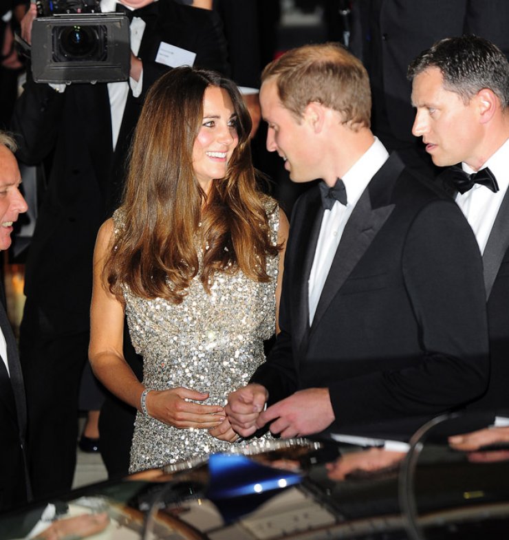 Kate & William: Το νέο τους αμάξι πιάνει internet, κάνει μασάζ και παγώνει τη σαμπάνια! [εικόνες]