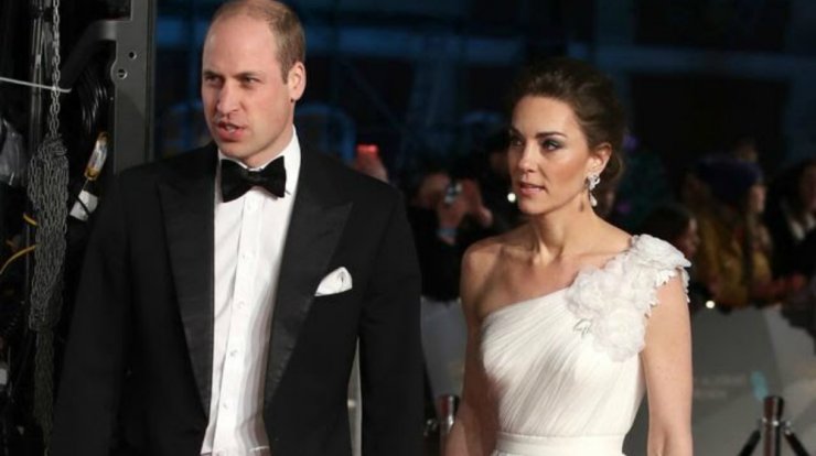 Kate Middleton: Φόρεσε ένα λευκό φόρεμα στα BAFTA Awards και αποθέωσε το princess chic style