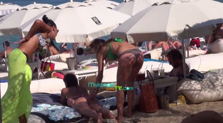 Η «κοντή» του Παρά Πέντε αναστατώνει την Μύκονο [βίντεο]