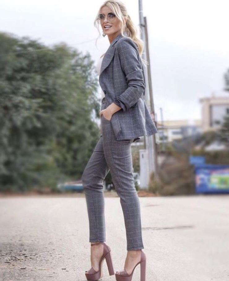 Απίστευτη αποκάλυψη από την Κατερίνα Καινούργιου: Ποιον κάνει συνεχώς unfollow και block όταν τσακώνονται; [βίντεο]