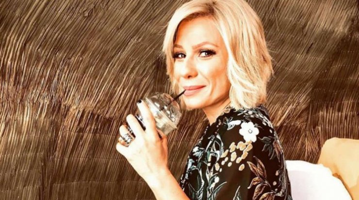 Κατερίνα Καραβάτου: Με ποιον πασίγνωστο ηθοποιό έχουν συγγένεια και δεν το γνωρίζαμε! 