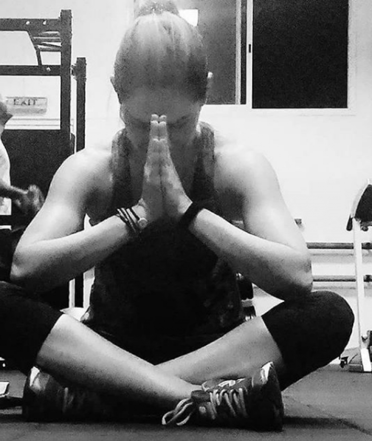 Απίστευτη αποκάλυψη  από επώνυμη Κύπρια: "Φορούσα μαύρα στο γάμο μου" [βίντεο]