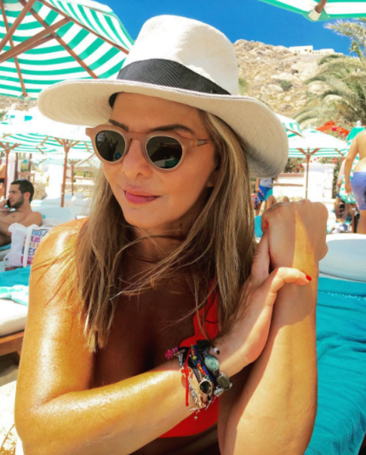 Κάτια Θεοδότου: Δείτε ποιον φιλάει στο στόμα στη μέση του δρόμου στη Μαγιόρκα!