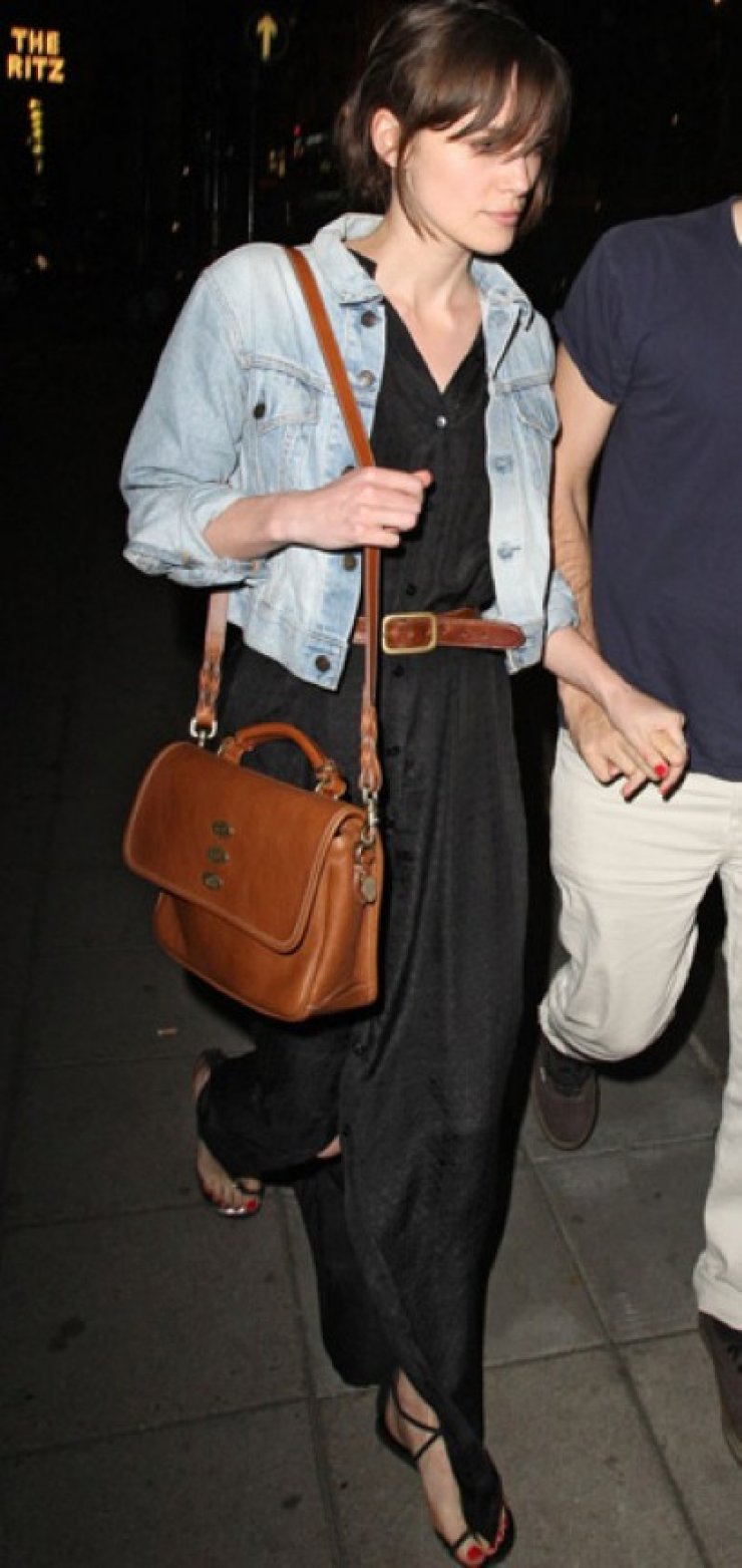 Ποιά είναι η νέα αγαπημένη τσάντα της Keira Knightley;