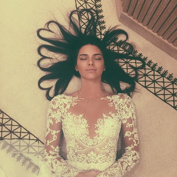 Ποια φωτογραφία στο instagram πήρε τα σκήπτρα από  την Kendall Jenner για την πιο δημοφιλή για το 2016;