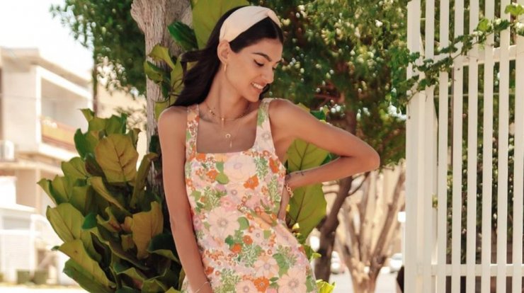 5+1 looks της Άντρεας Κυριάκου από το ταξίδι της στην Αίγινα