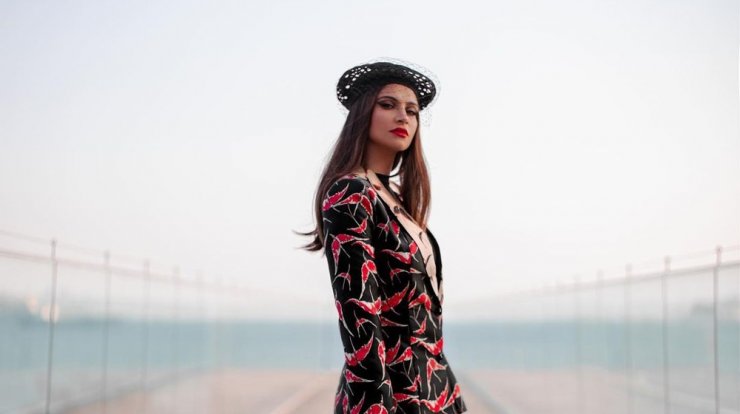 Girly vibes: Πώς να φορέσεις το ροζ σύμφωνα με την Κριστίν Παναγή