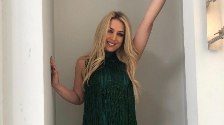 3 φορές που η Νεκταρία Ζορλάκκη φόρεσε Eφι