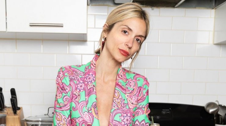 Βρήκαμε το αγαπημένο φόρεμα της Σοφίας Καρβέλα