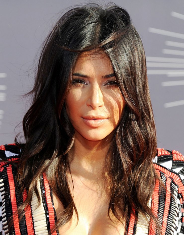 Έλεος! Δείτε πως έντυσε την κόρη της η Kim Kardashian [εικόνα]