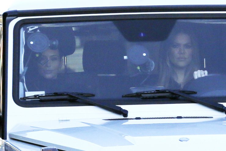 Οι αυτοκόλλητες Kardashian [φωτογραφίες]