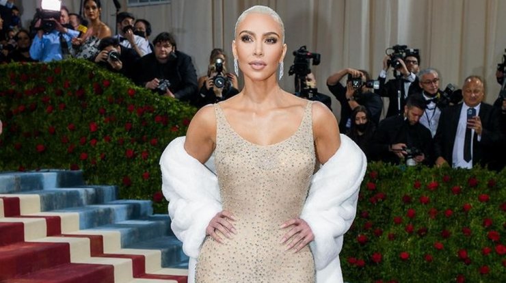 Βαρβάρα Νικολακάκη: Eξηγεί γιατί το μακιγιάζ της Kardashian δεν θύμιζε εκείνο της Marilyn