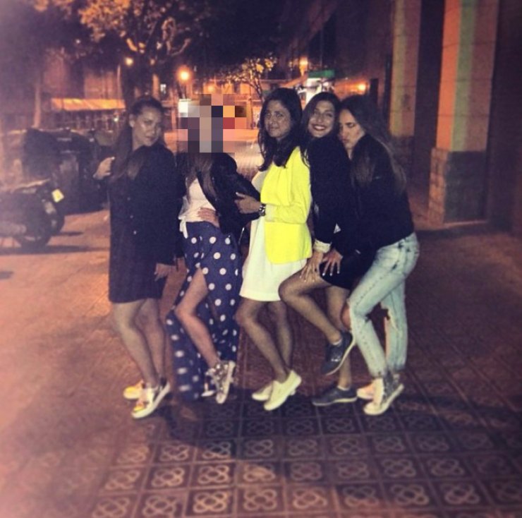 Ποια ηθοποιός που συμμετέχει σε κυπριακή σειρά απολαμβάνει τις διακοπές της στη Βαρκελώνη;